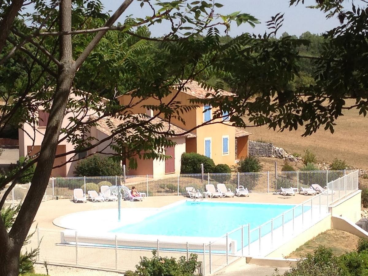 Le Claux Du Puits By Ateya Vacances Saint-Trinit Exteriér fotografie